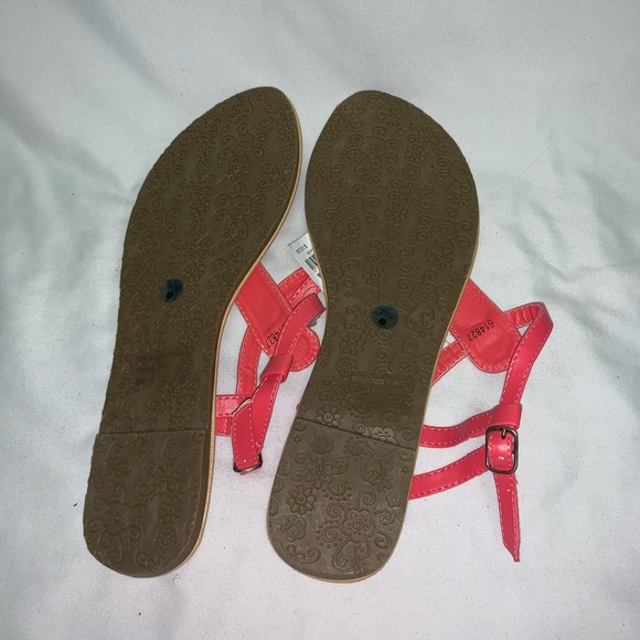 NWT Charlotte Russe Sandals - Picture 2 of 2